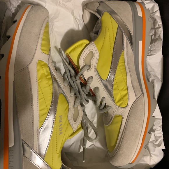 Prada women’s sneakers, size 37 1/2 - Picture 2 of 3